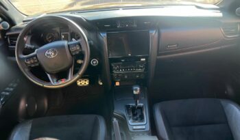Toyota Hilux SW4 completo