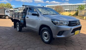 Toyota Hilux completo