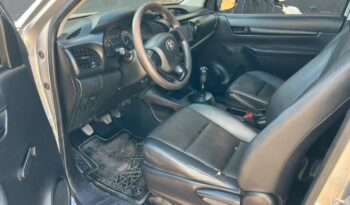 Toyota Hilux completo