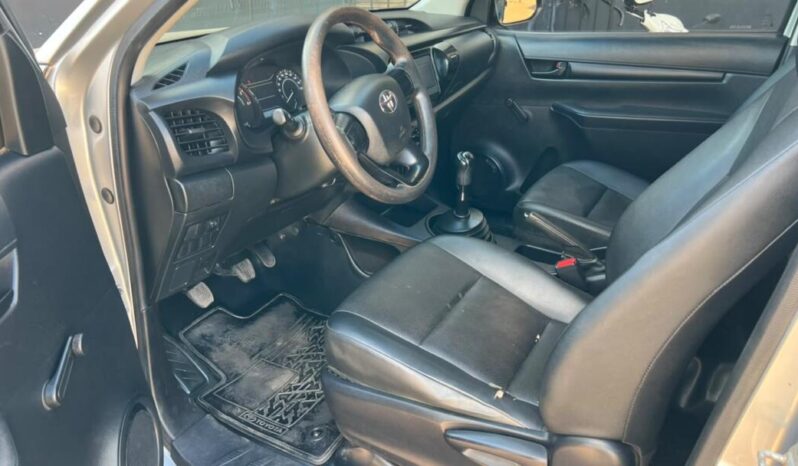 Toyota Hilux completo