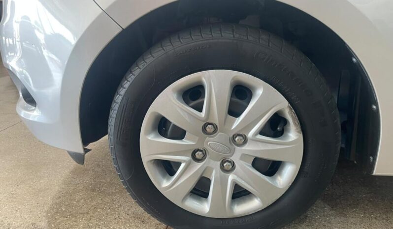 Ford KA completo