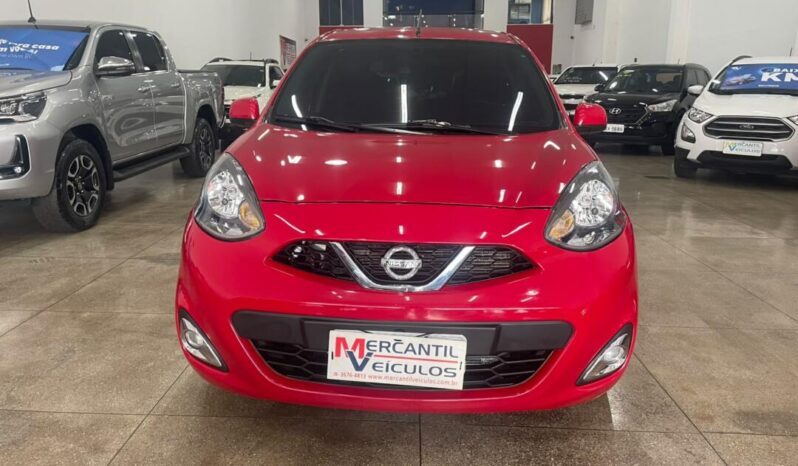 Nissan March completo