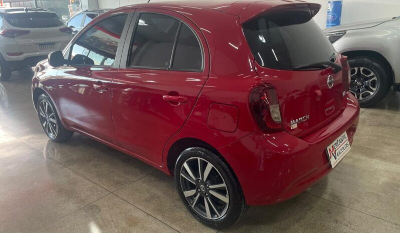 Nissan March completo
