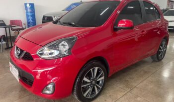 Nissan March completo