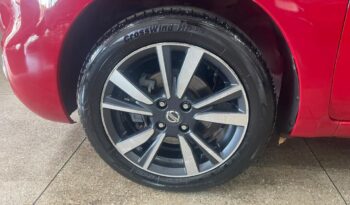 Nissan March completo