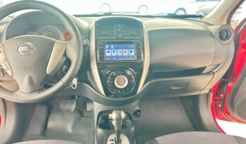 Nissan March completo