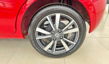 Nissan March completo