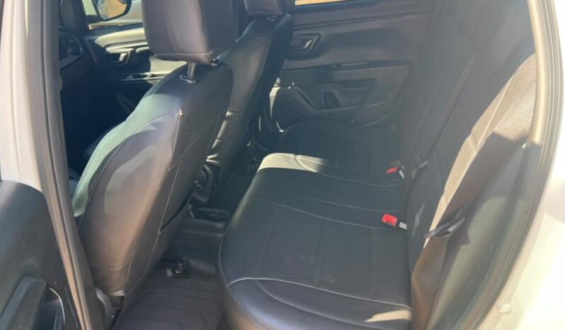Fiat Strada completo