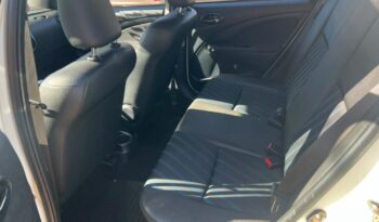 Toyota Etios completo