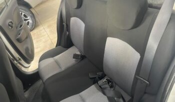 Nissan March completo