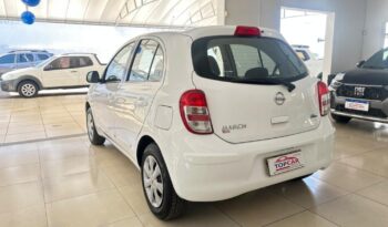 Nissan March completo