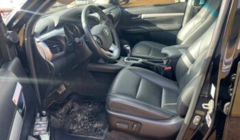 Toyota Hilux completo