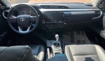 Toyota Hilux completo