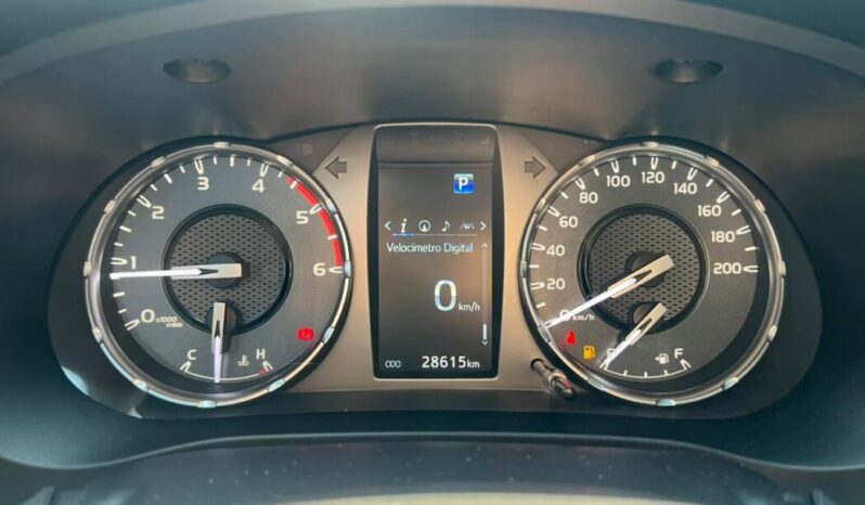Toyota Hilux completo