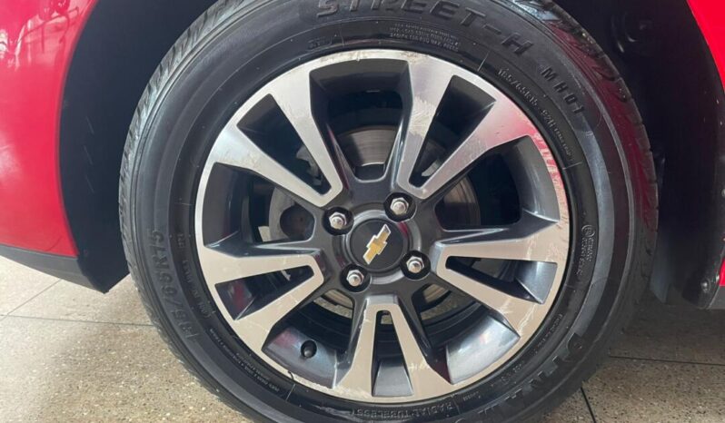 Chevrolet Onix completo
