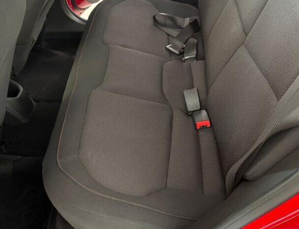 Chevrolet Onix completo