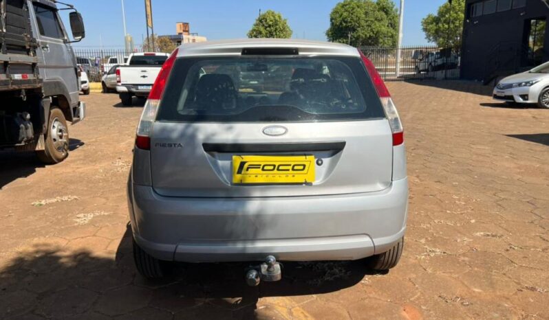 Ford Fiesta completo