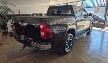 Toyota Hilux completo