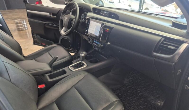 Toyota Hilux completo