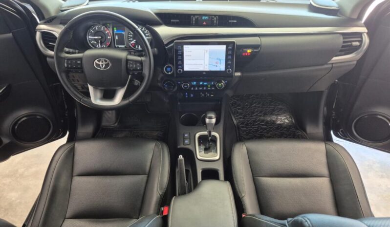 Toyota Hilux completo