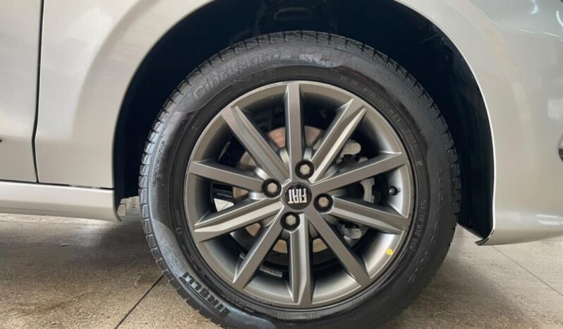 Fiat Cronos completo