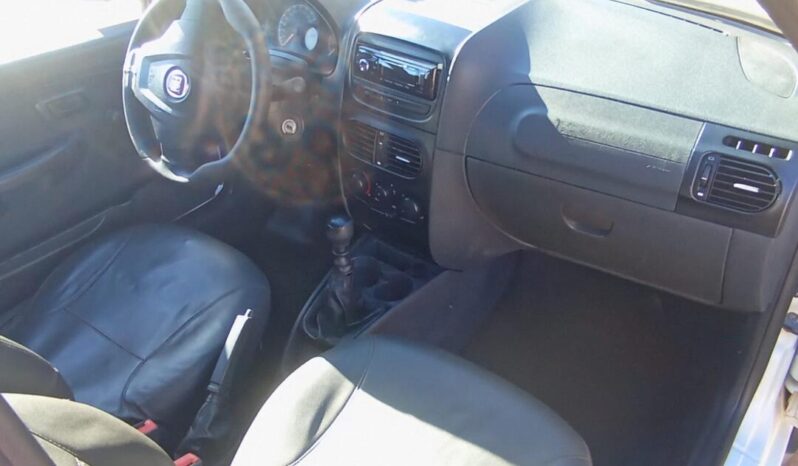 Fiat Strada completo