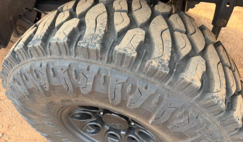 RAM Laramie completo