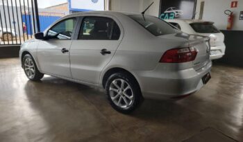 Volkswagen Voyage completo