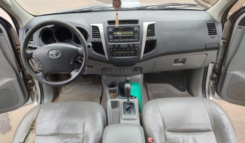 Toyota Hilux completo