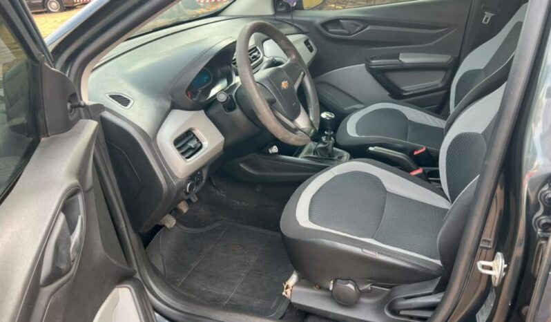 Chevrolet Onix completo