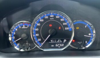 Toyota Yaris completo
