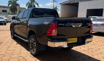 Toyota Hilux completo