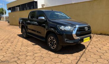 Toyota Hilux completo