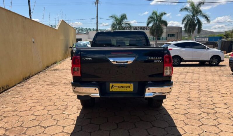 Toyota Hilux completo