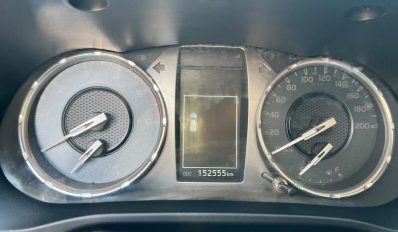 Toyota Hilux completo